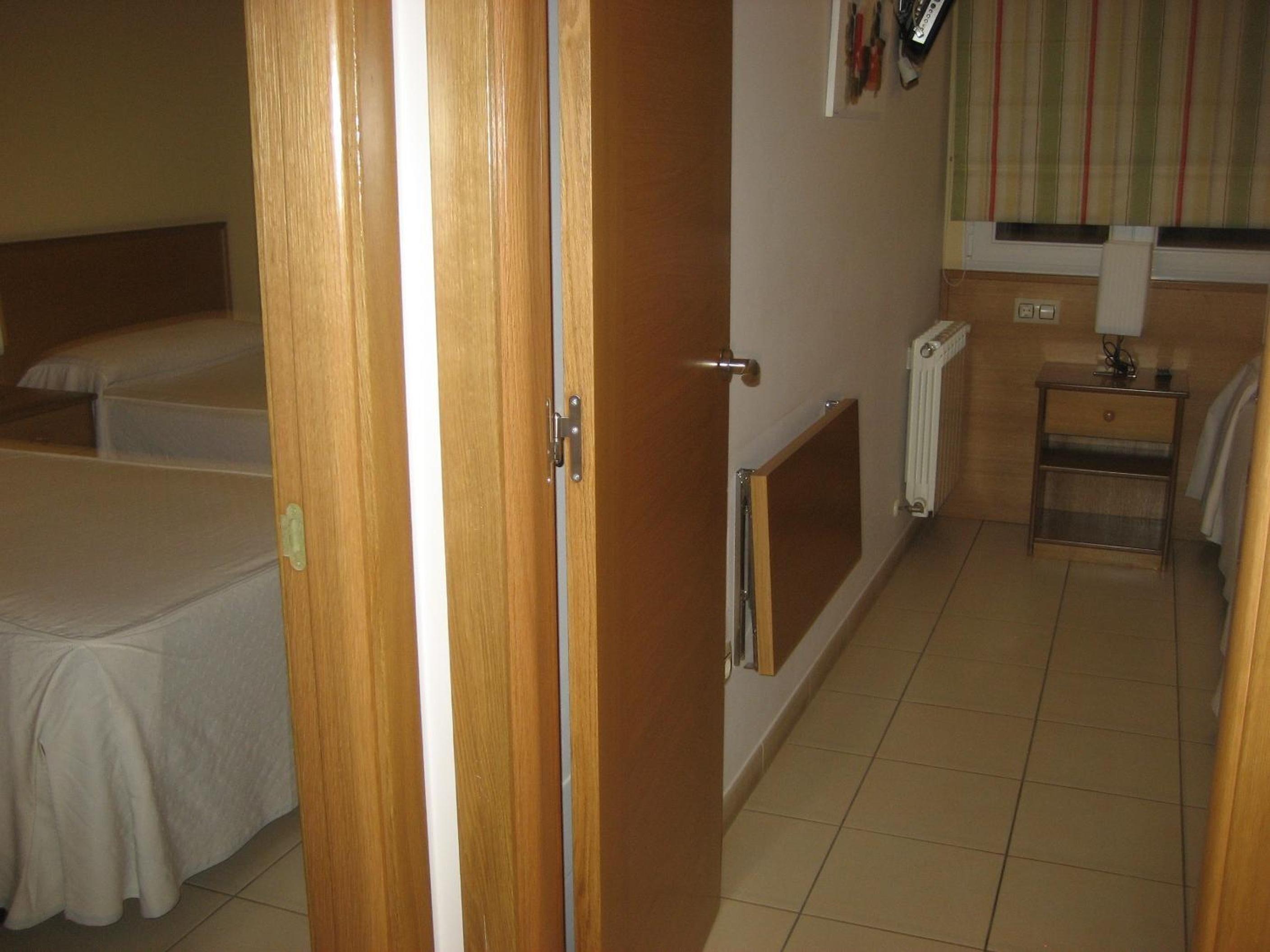 Triple Room Private Bathroom